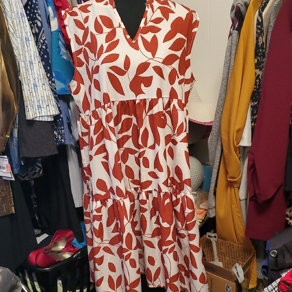 Leaf Print Sleeveless Dress